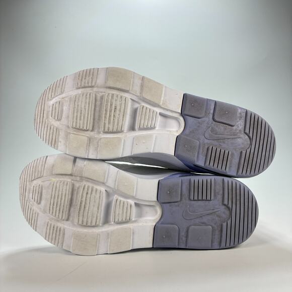 Nike Air Max Motion 2 White Purple Running Shoes CW5594-100 Women's Size 7.5 - Picture 8 of 10